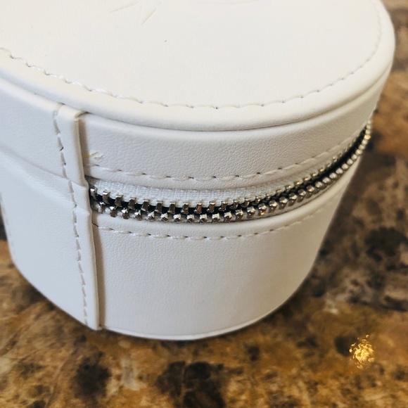 Pandora Bags Pandora White Circle Zip Up Travel Case W Pouch Poshmark